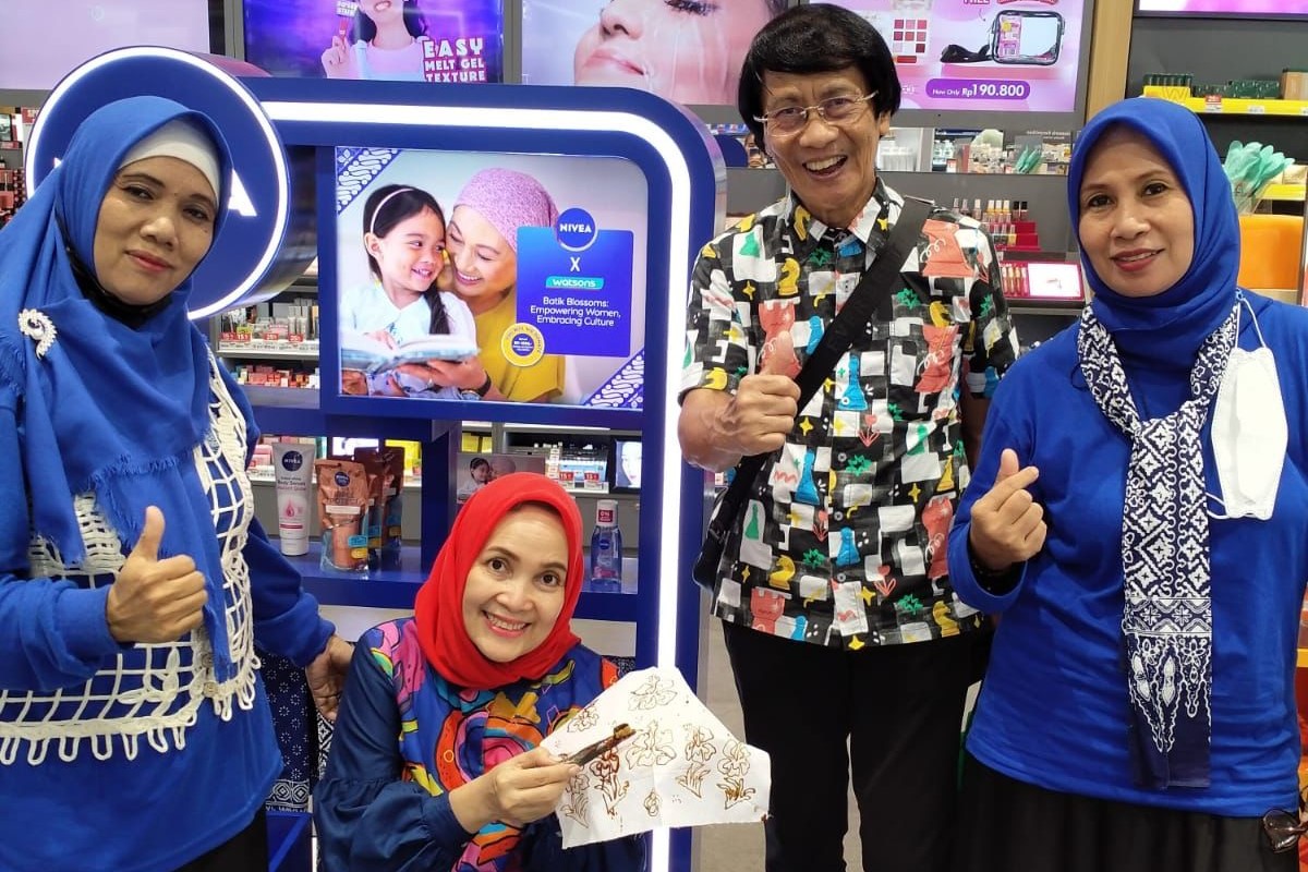 WTCIND-Nivea-x-Watsons-Batik-Blossoms-You-Buy-We-Donate-32.jpg